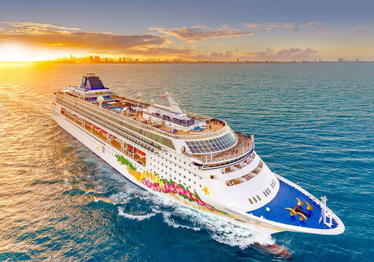 Why A Cruise is The Best Anniversary Idea for Couples - Hidden Jewels Co.