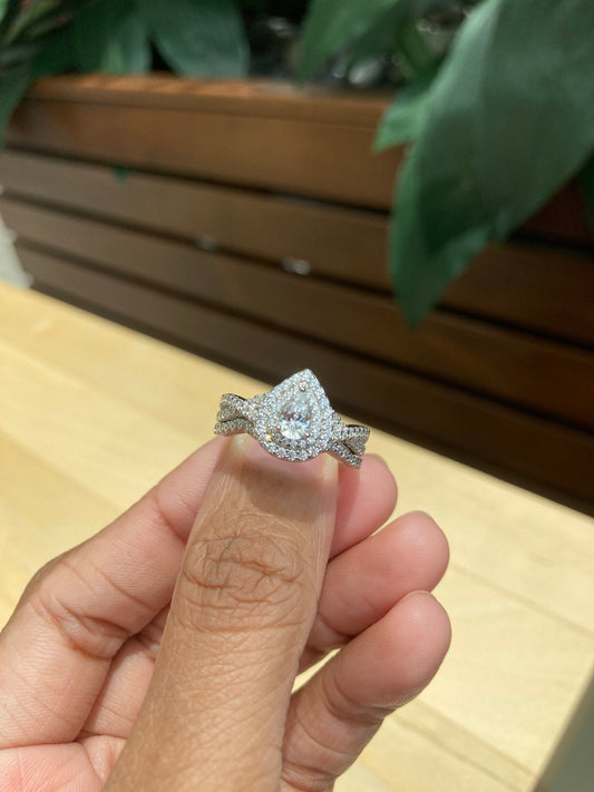 'Endless Love' 2 Piece Wedding Set - Hidden Jewels Co.